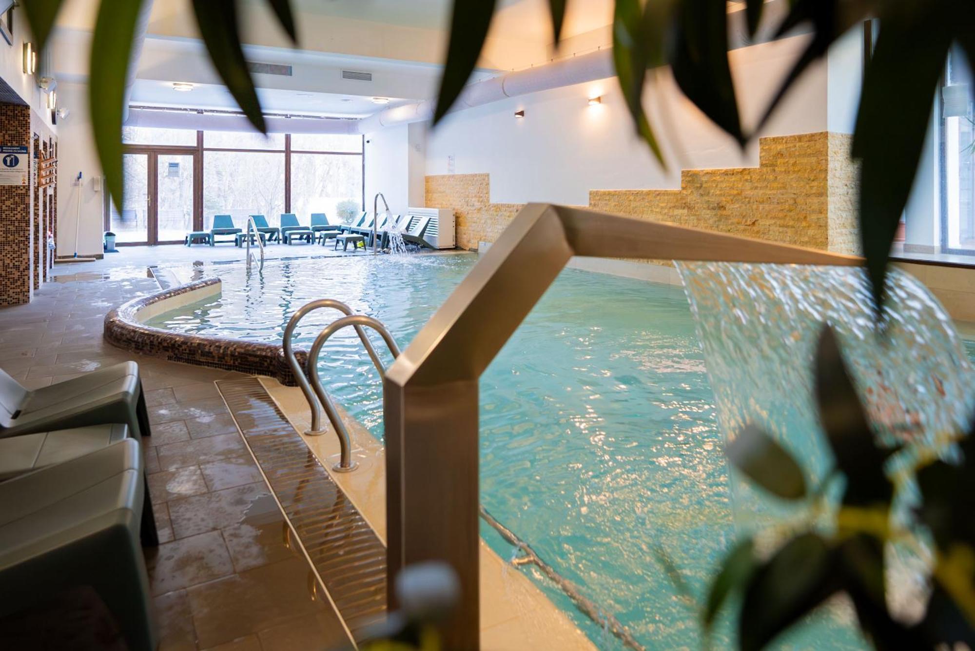 Hotel Tisa Baile Olanesti Ngoại thất bức ảnh