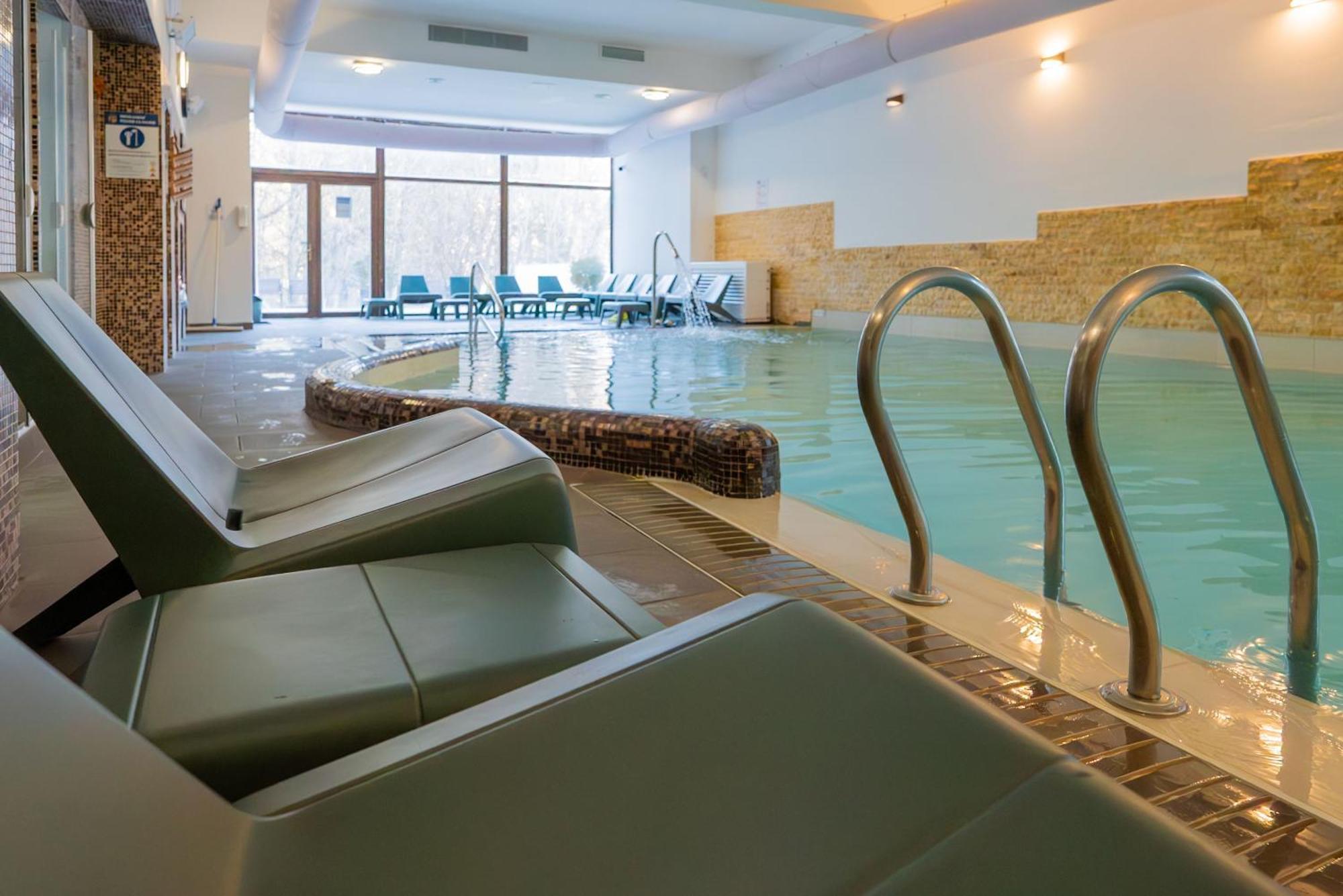 Hotel Tisa Baile Olanesti Ngoại thất bức ảnh
